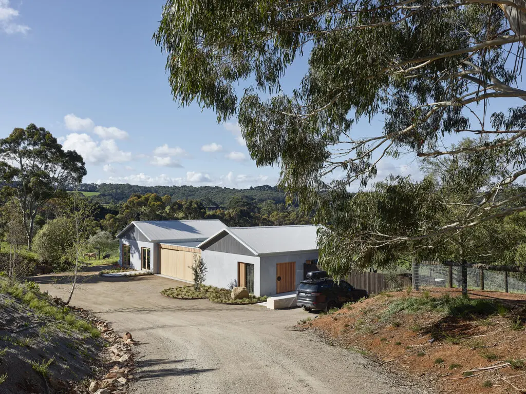 Bassano, hospitality in Red Hill, photo 2