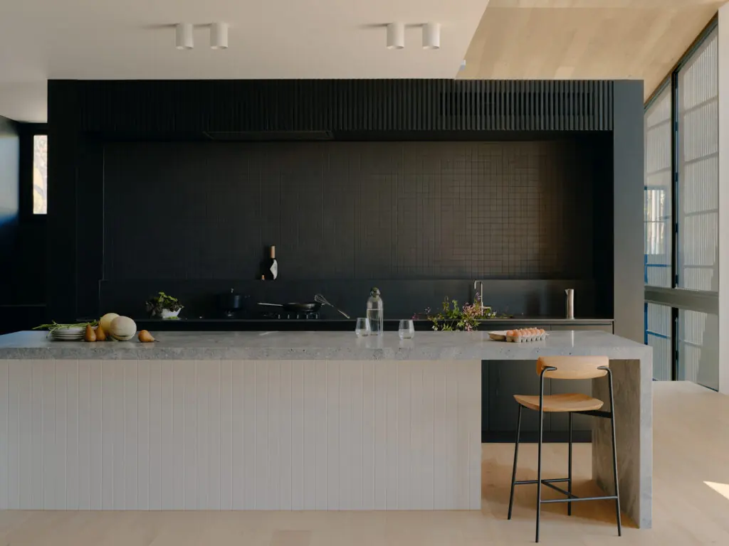 Courtside House, new build in Mount Martha, photo 4